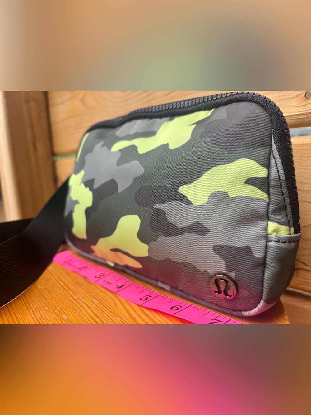lululemon athletica 1L Belt Bag - Picture 2 of 9